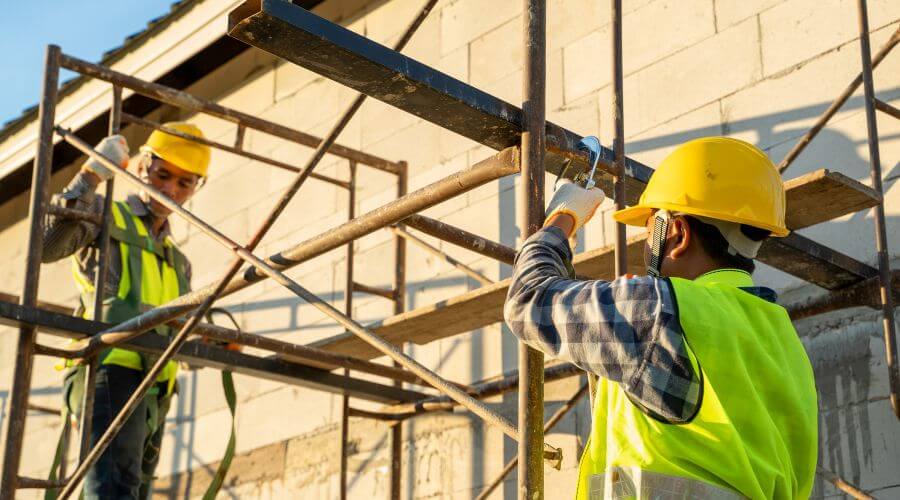 Professional gutter cleaning in Commerce, GA